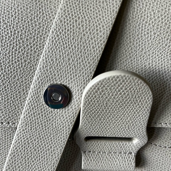 Like new Senreve Alunna original size leather bag in pebbled SAND - Picture 8 of 9